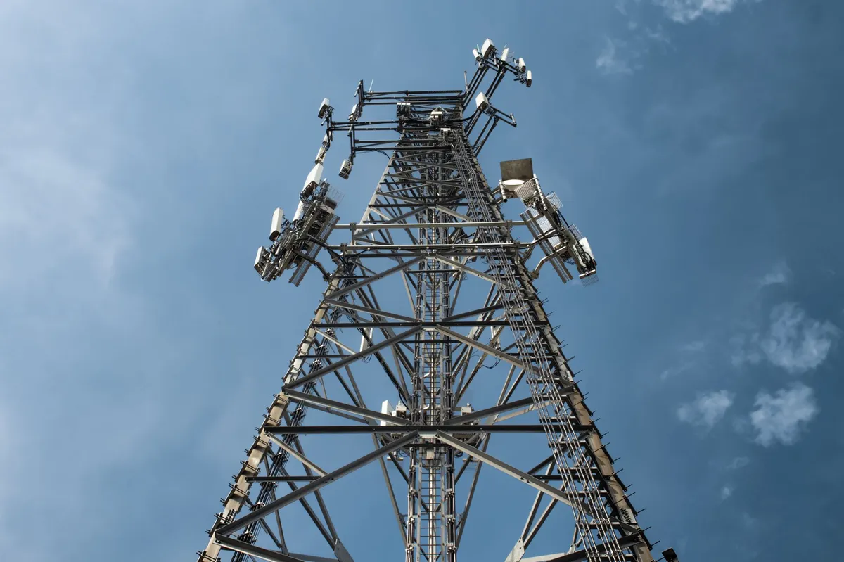 telecommunications tower