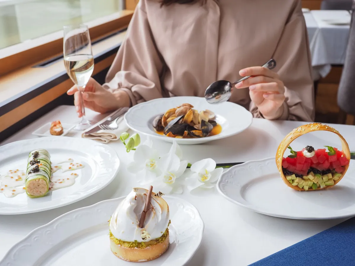 dining out expenses