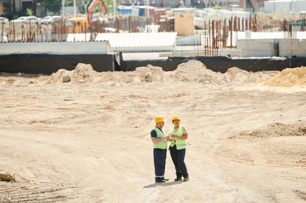 construction site workers