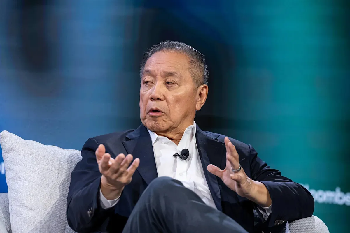 Broadcom's $30 Billion Boost from Apple: What It Means for Investors Broadcom's $30 Billion Boost from Apple: What It Means for Investors