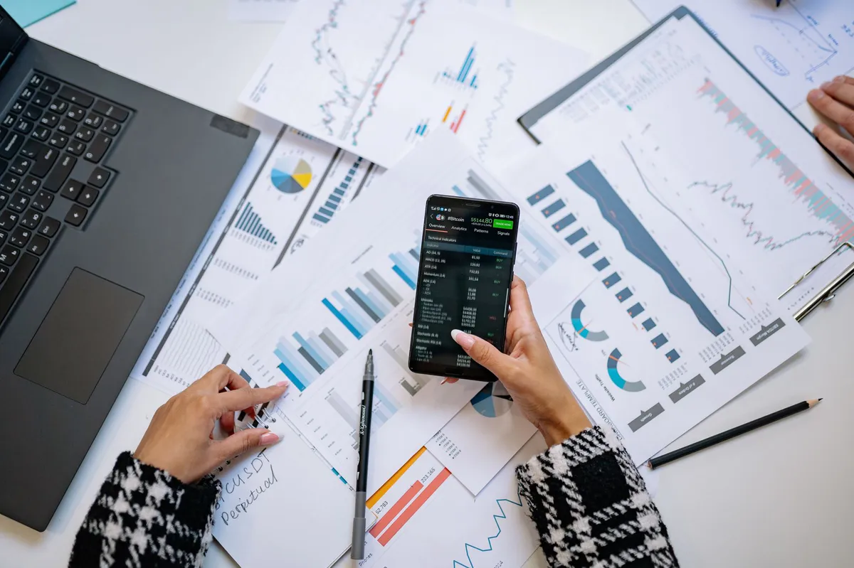 financial data analysis