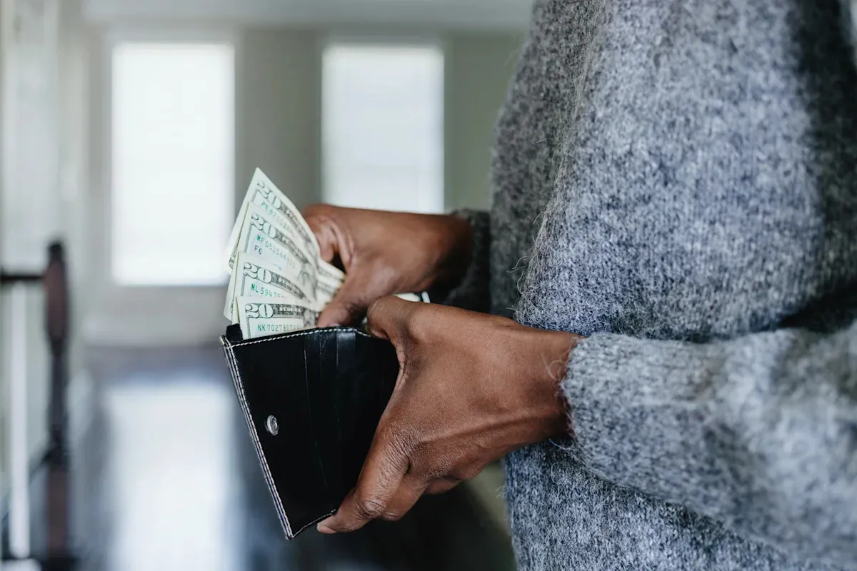 How Much Cash Should You Really Carry? A Comprehensive Guide How Much Cash Should You Really Carry? A Comprehensive Guide