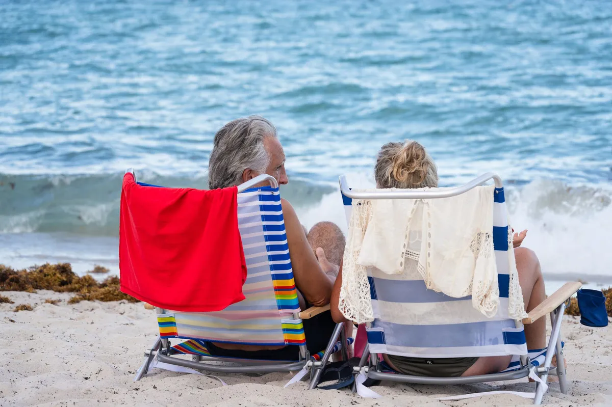 retirement beach lifestyle