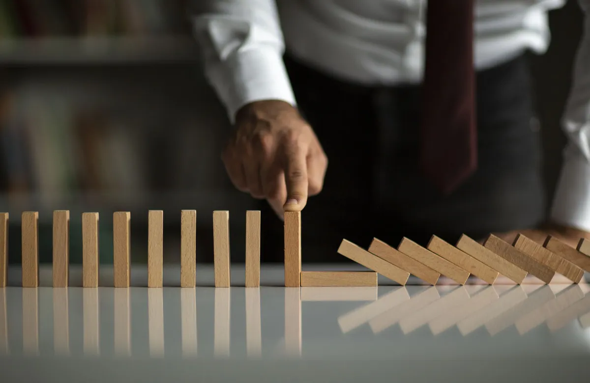 Navigating Risk: The Best Hedged ETFs for Conservative Investors Navigating Risk: The Best Hedged ETFs for Conservative Investors