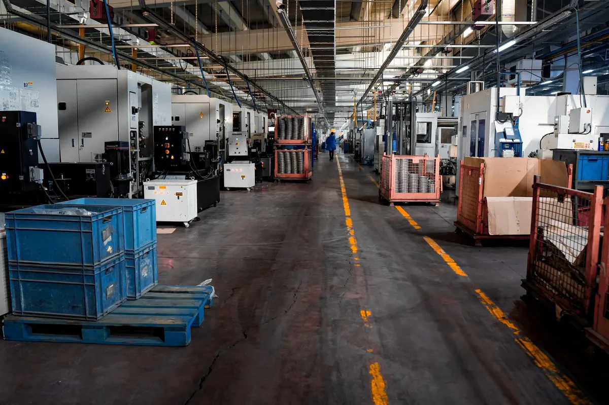 manufacturing assembly line