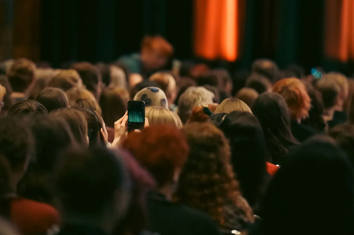 audience watching streaming content