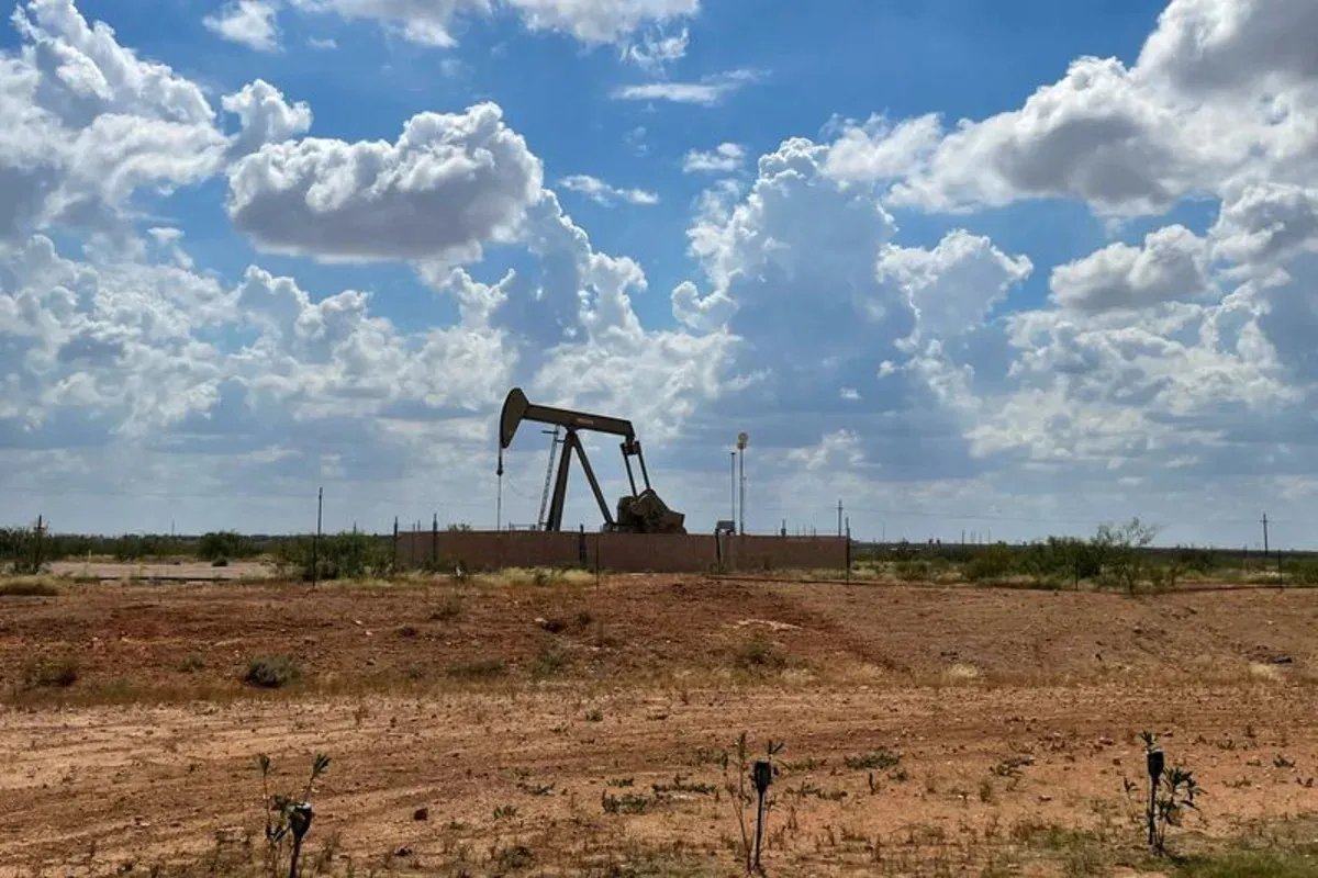 Oil Prices Fluctuate Amidst U.S.-Iran Tensions: A Market Analysis Oil Prices Fluctuate Amidst U.S.-Iran Tensions: A Market Analysis