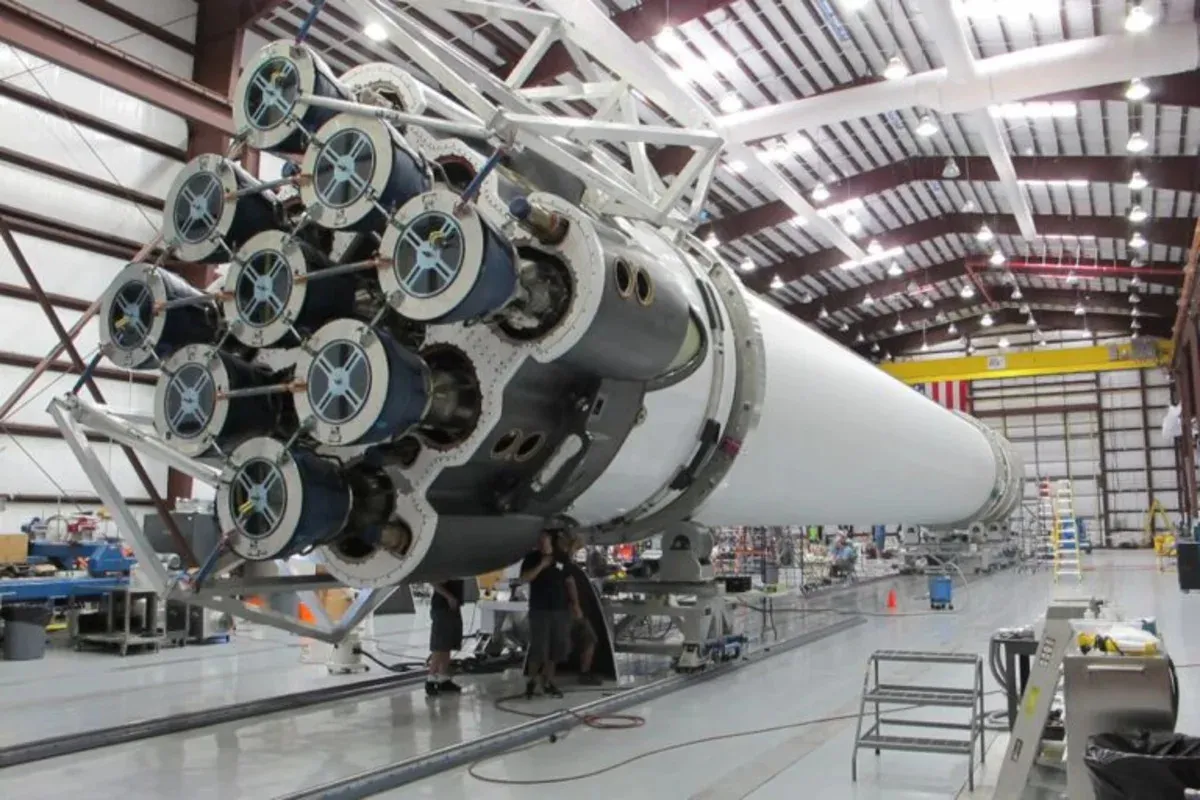 SpaceX Faces Valuation Challenges Amid Supply Surge and Market Doubts