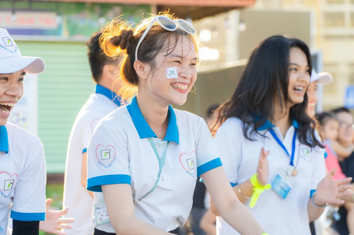 charity event volunteer participation