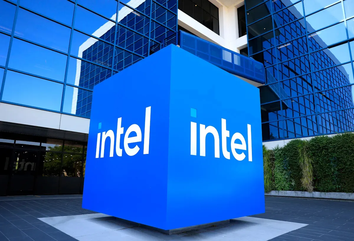 Tech Stocks Surge and Shrink: Intel Soars, Meta Lays Off Thousands Tech Stocks Surge and Shrink: Intel Soars, Meta Lays Off Thousands