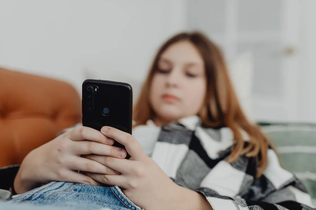 social media addiction concept