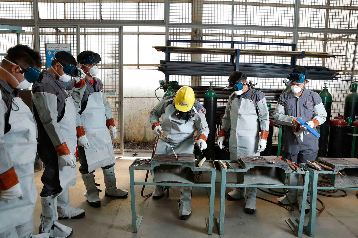 worker training session