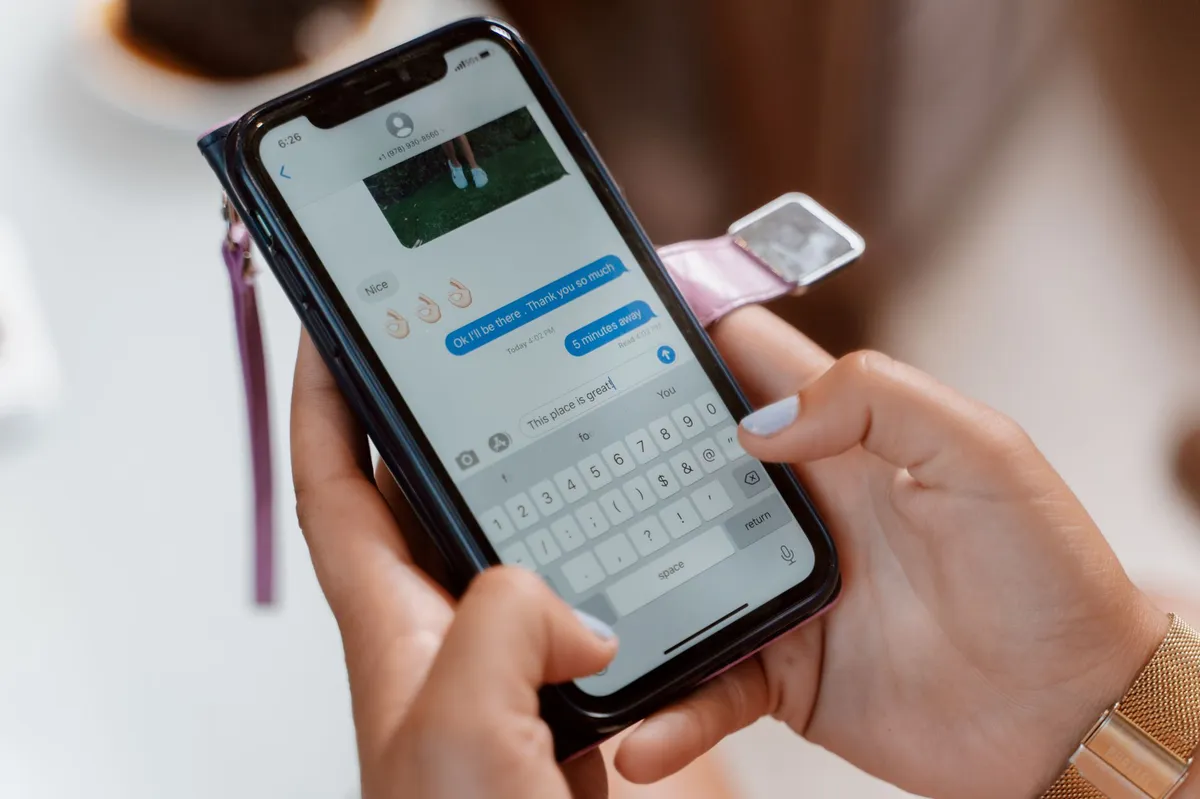mobile phone receiving text