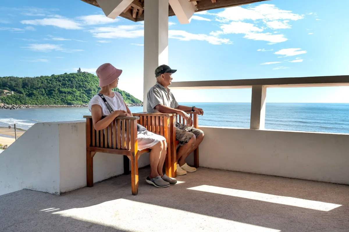 happy retirees enjoying life