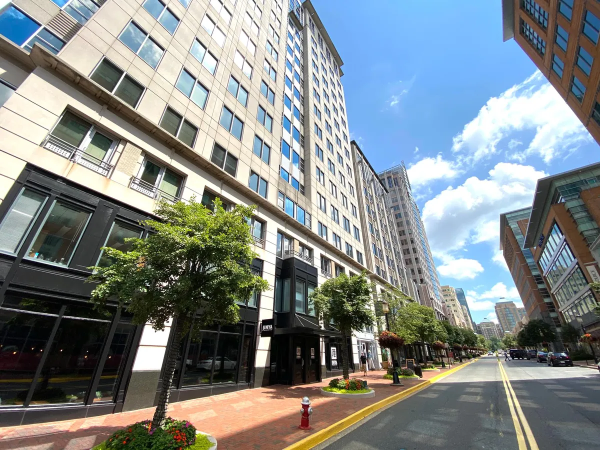 IRS tax office exterior