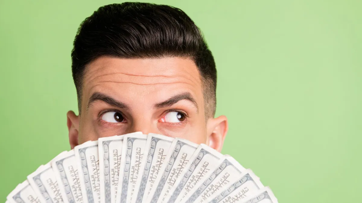 Unlocking Stealth Wealth: 7 Habits of Financially Savvy Individuals