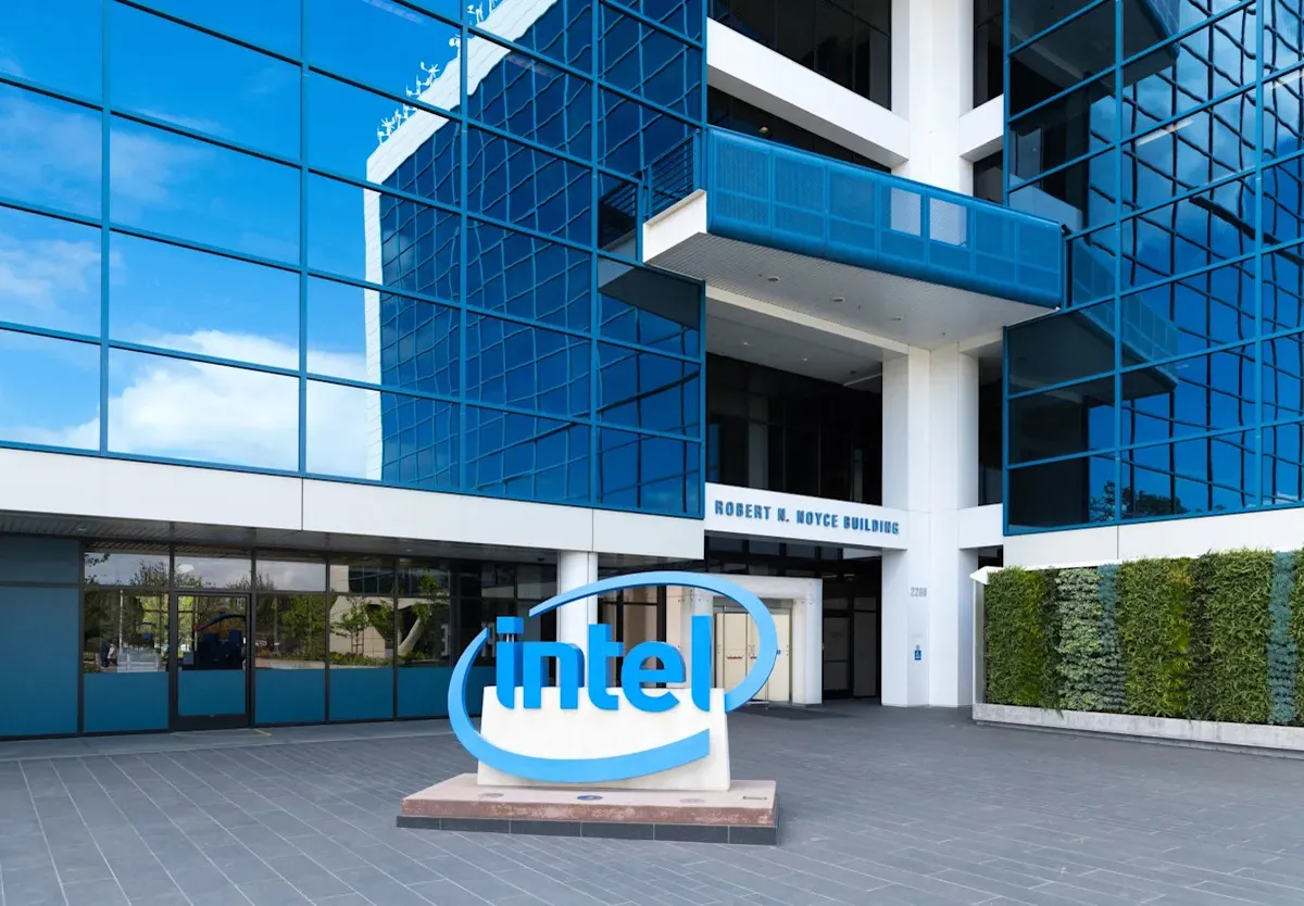 Why Analysts Are Bullish on Intel: Insights Ahead of Earnings Why Analysts Are Bullish on Intel: Insights Ahead of Earnings