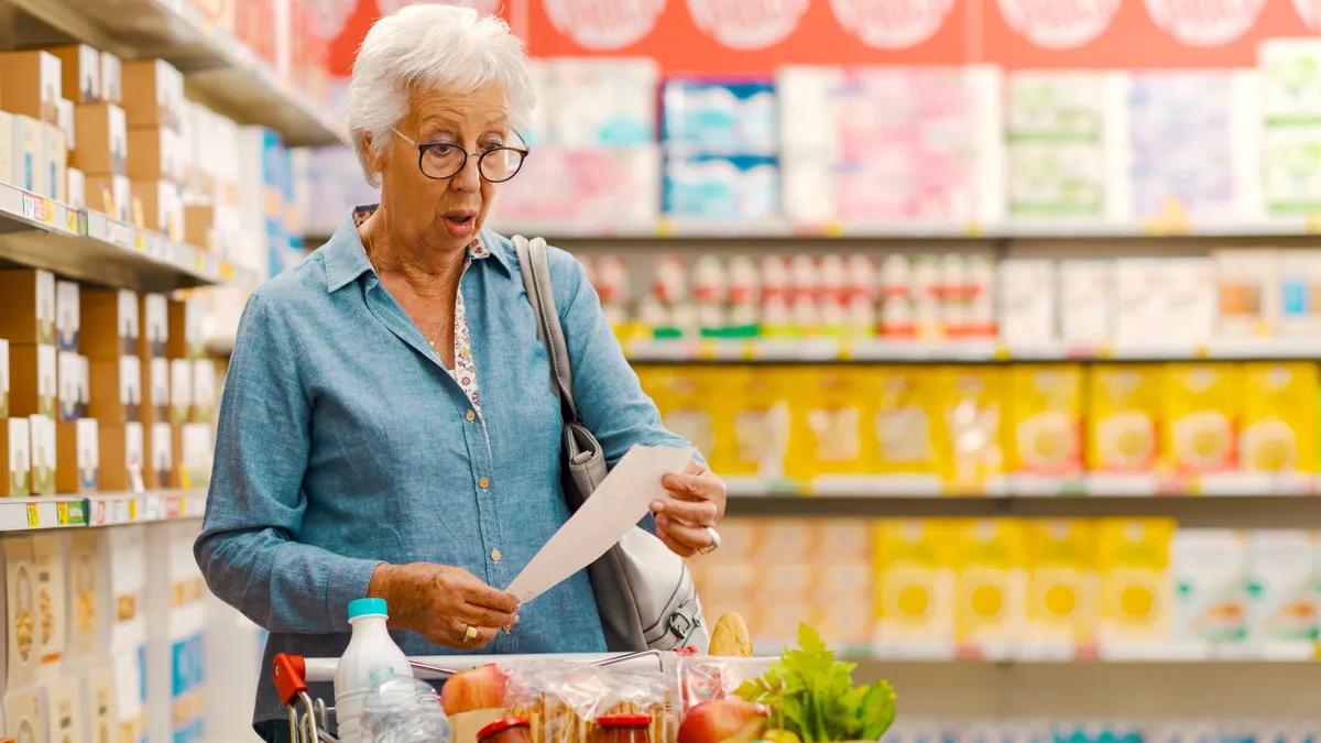 7 Grocery Shopping Habits That Are Costing You Money 7 Grocery Shopping Habits That Are Costing You Money