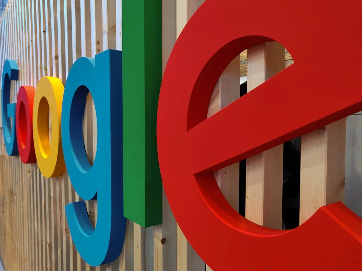 Assessing Alphabet's Ambitious Growth Targets Amid Cloud Boom