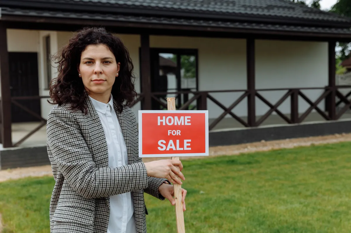 international house hunting