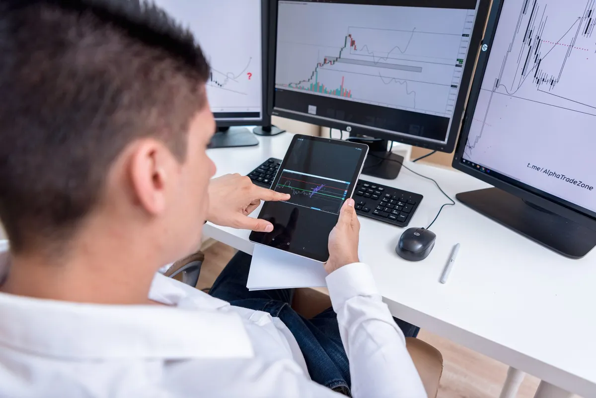 investor analyzing charts
