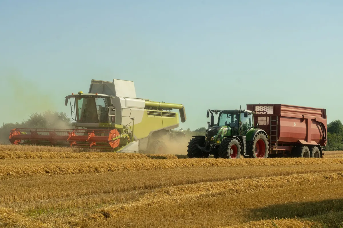 wheat harvest machinery
