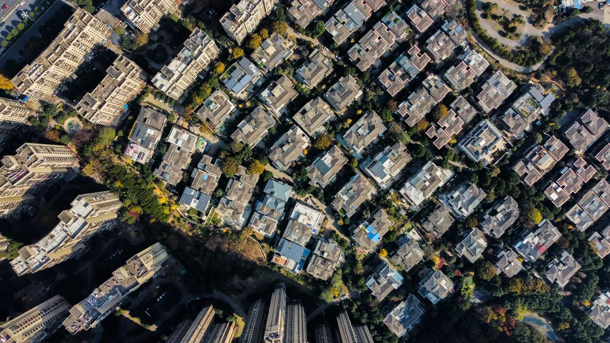 crowded real estate market