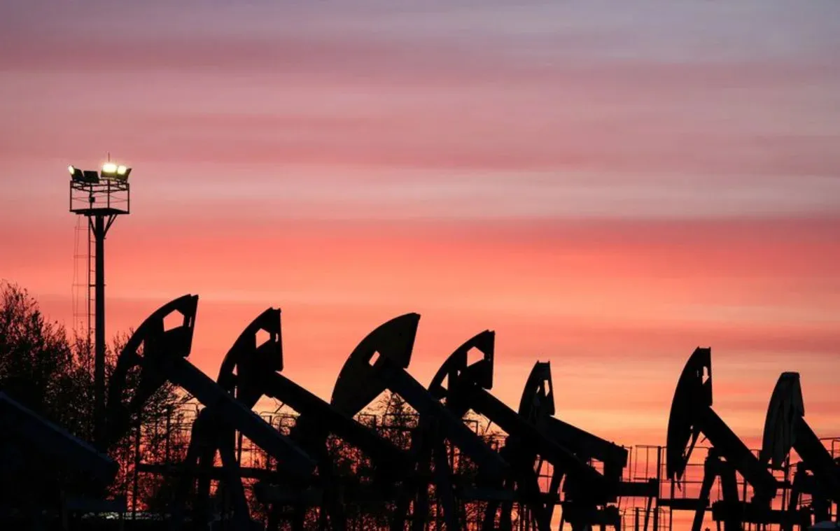 Oil Prices Plummet Amid Geopolitical Tensions and Diplomatic Hopes Oil Prices Plummet Amid Geopolitical Tensions and Diplomatic Hopes