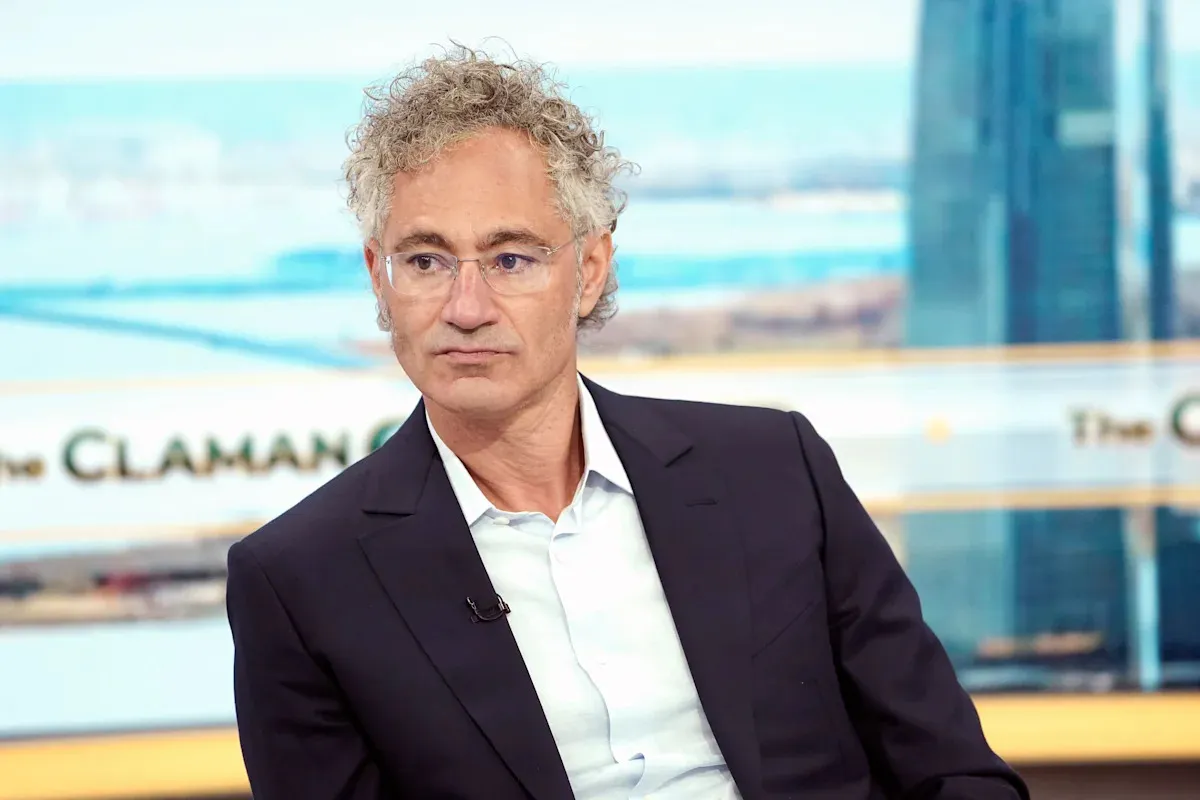 Palantir Stock Soars: Unpacking the ‘Otherworldly’ Quarter