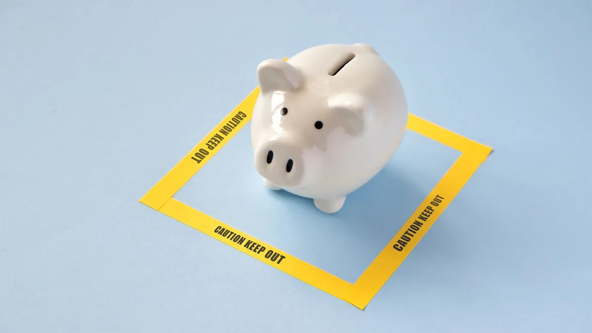 Preparing for a Long-Term Market Pullback: Strategies for Investors