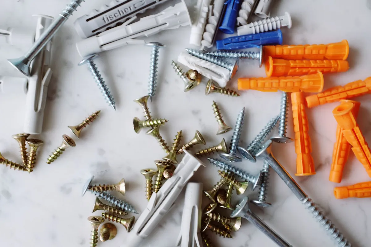construction tools and materials