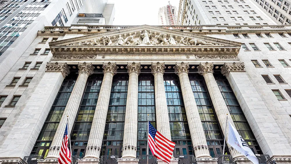 Stock Market Update: Dow Struggles While Nasdaq Gains with Chip Stocks Stock Market Update: Dow Struggles While Nasdaq Gains with Chip Stocks