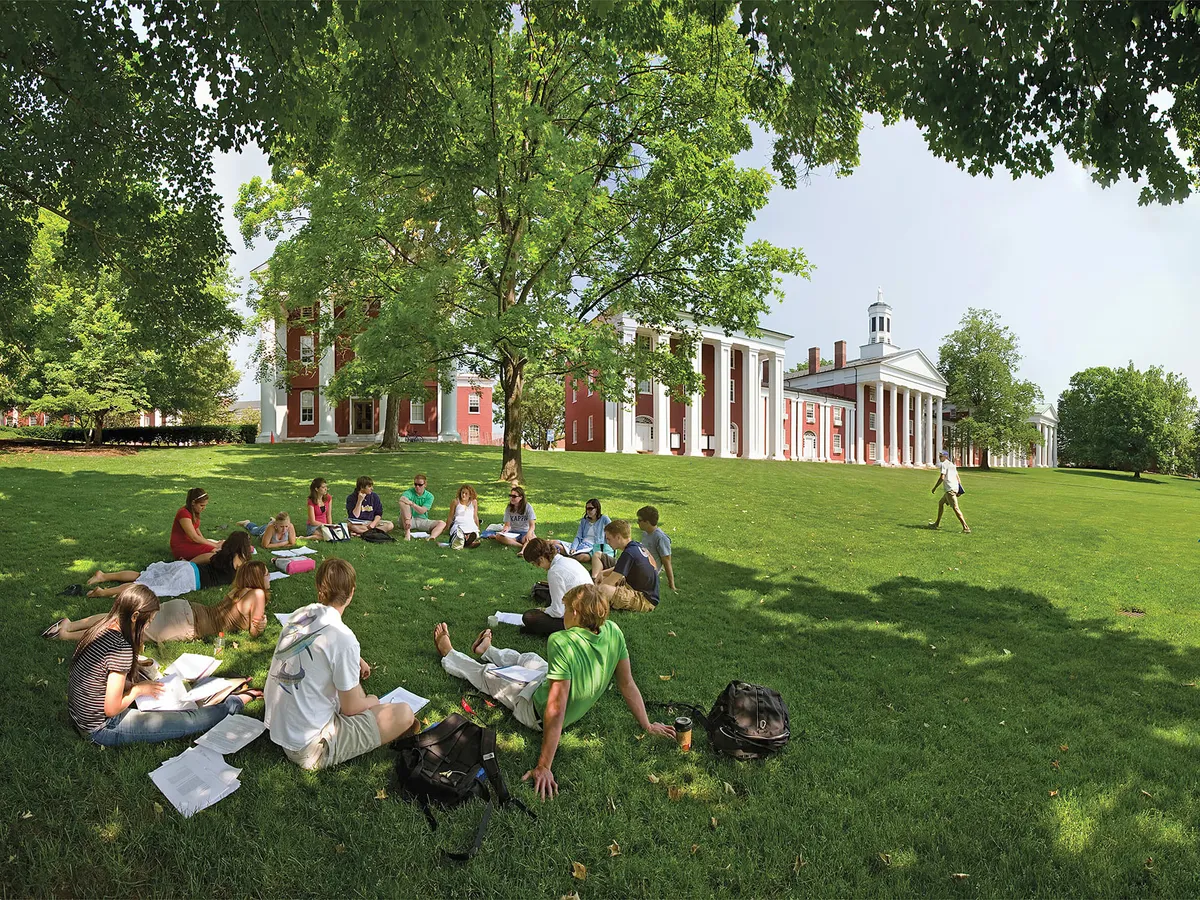 Top Colleges Offering Financial Aid for 2026: What Families Need to Know