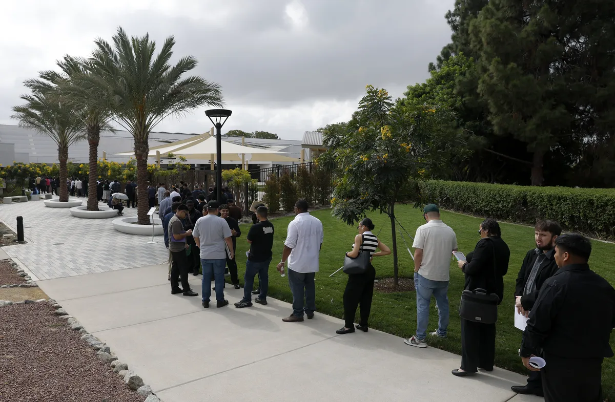 Understanding the Decline in Long-Term Unemployment: What It Means for Job Seekers Understanding the Decline in Long-Term Unemployment: What It Means for Job Seekers