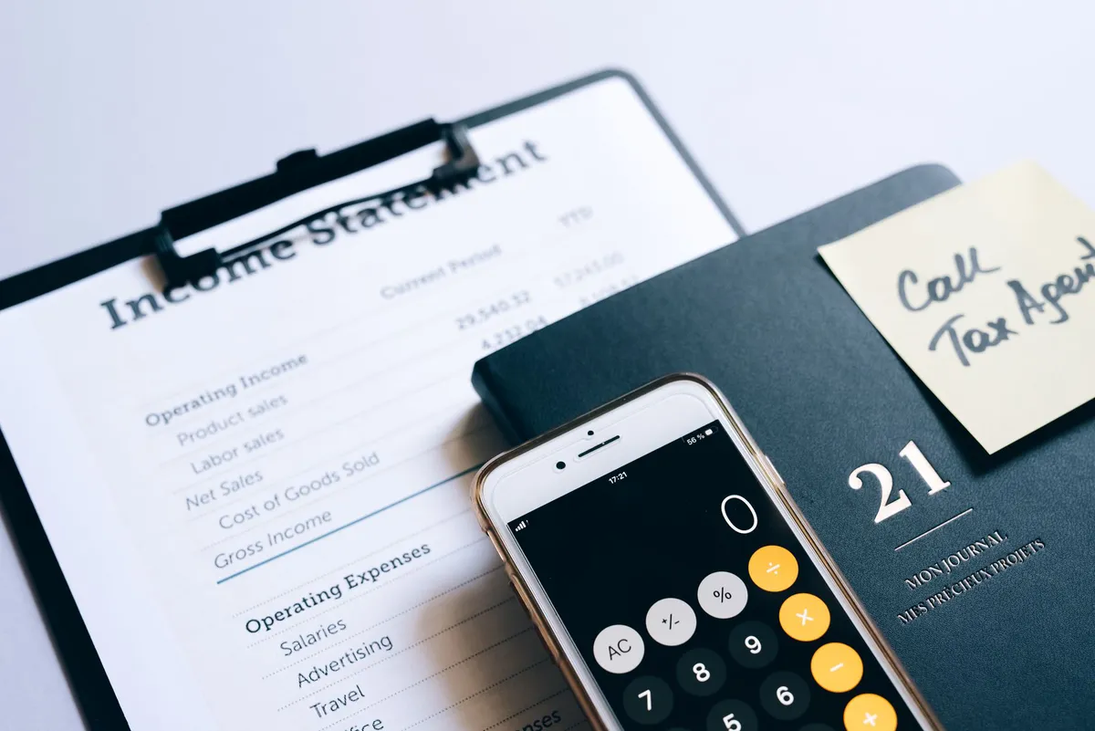 calculator and financial planner