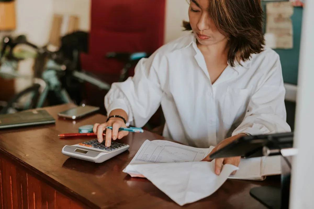 Why Self-Employed Individuals Should Consider a Business Bank Account