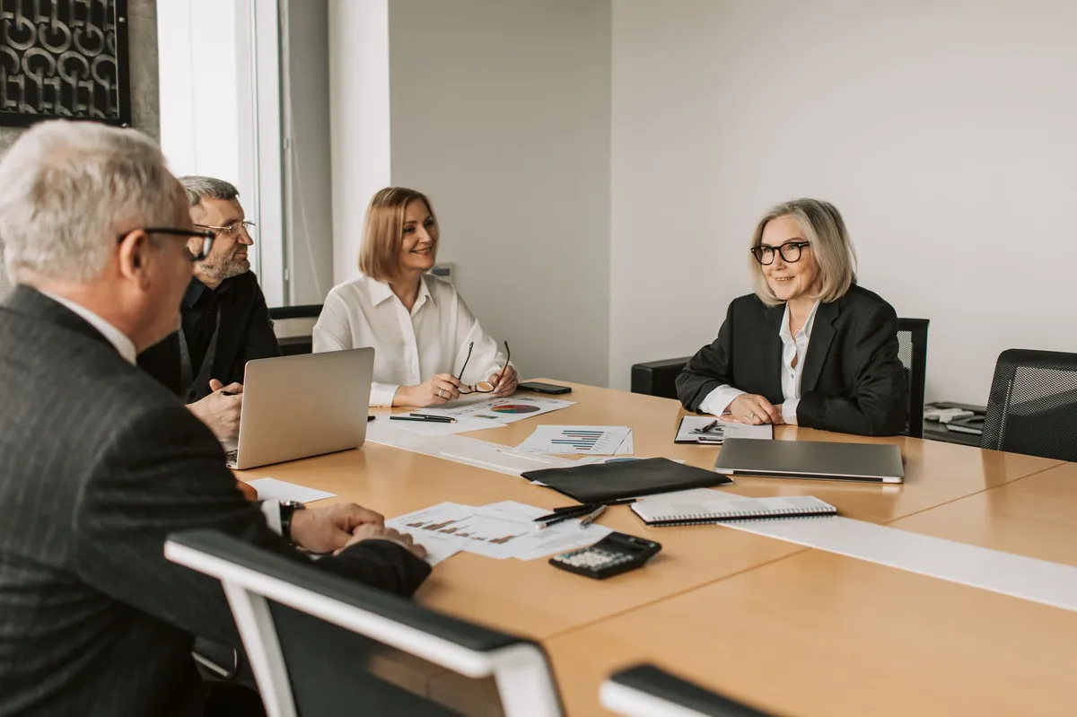 financial advisory office