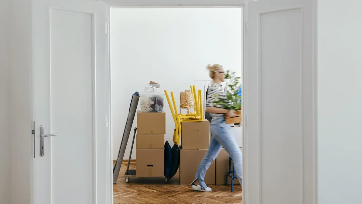 Navigating the Emotional Maze of Selling Your Parents' Home