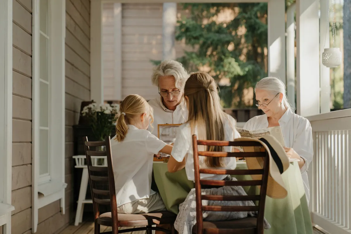 grandparents with grandchildren