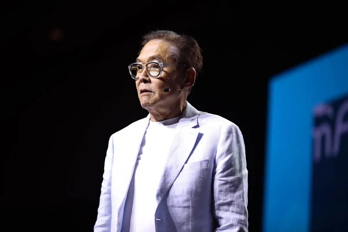 Robert Kiyosaki Predicts Historic Economic Crash: Are You Prepared?