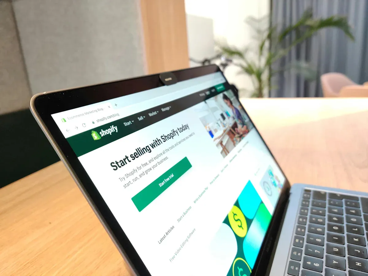 Shopify's Stock: A Buy or Hold Amid Market Challenges?