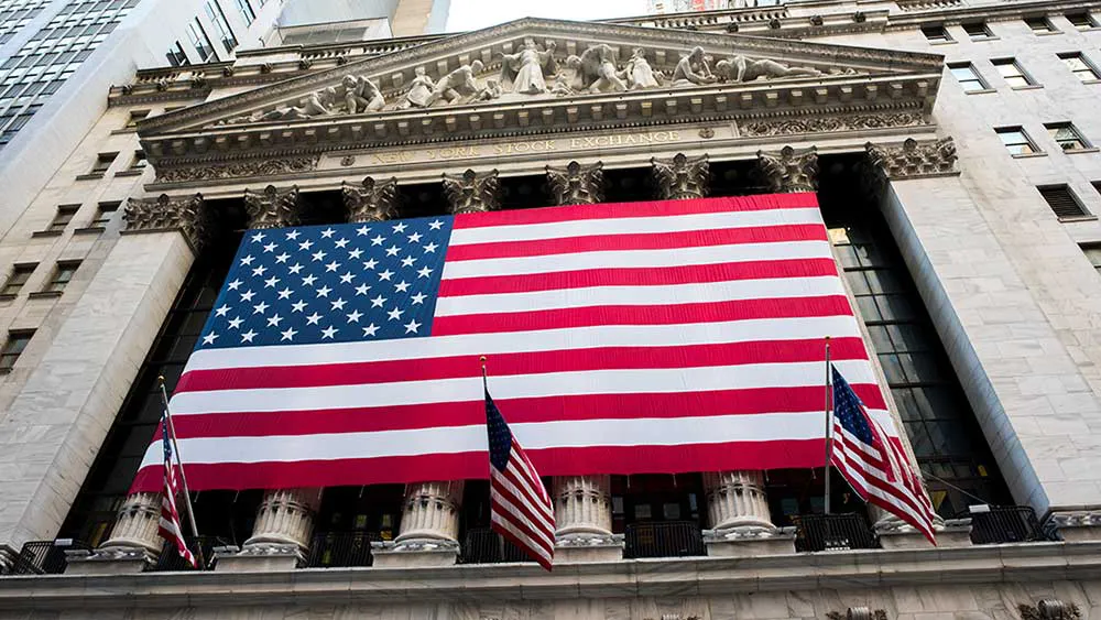 Stock Market Reaction: Jobs Data and AI Earnings Impact Performance